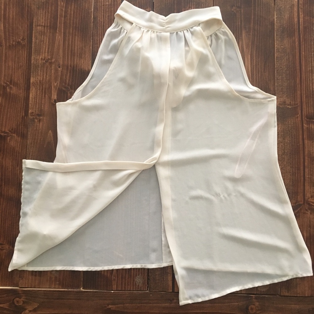 Cream flowy blouse - Picture 8 of 8